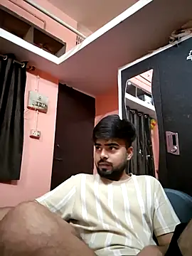 Snapshot of soniriyaa010101 chatting on April 23, 2026, 8:35 am soniriyaa010101 online show from April 23, 2026, 8:35 am