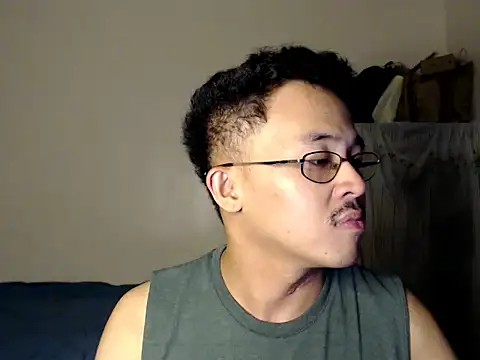 Snapshot of itsyour_Asianboy15 chatting on February 23, 2026, 3:53 pm itsyour Asianboy15 online show from February 23, 2026, 3:53 pm