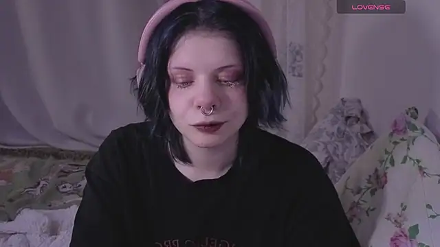 Snapshot of Alice_Zev chatting on July 16, 2026, 12:05 am Alice Zev online show from July 16, 2026, 12:05 am