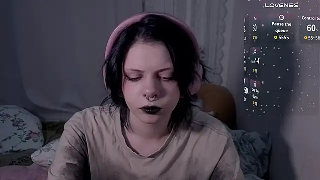 Snapshot of Alice_Zev chatting on July 19, 2026, 11:41 pm Alice Zev online show from July 19, 2026, 11:41 pm