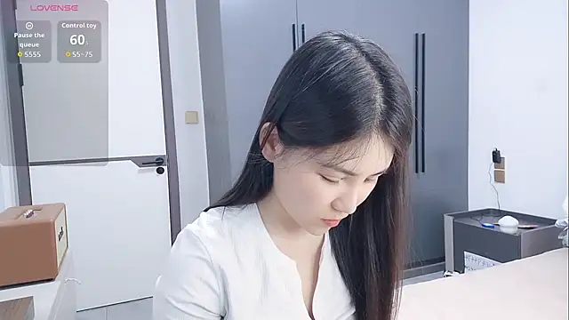 luckckcj online show from November 30, 2025, 7:12 am