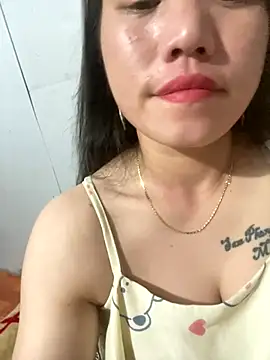 Snapshot of chipp-bong chatting on September 14, 2025, 2:27 pm chipp-bong online show from September 14, 2025, 2:27 pm