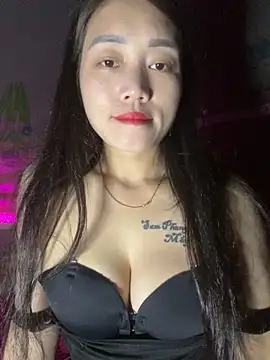 chipp-bong online show from November 11, 2025, 1:38 am