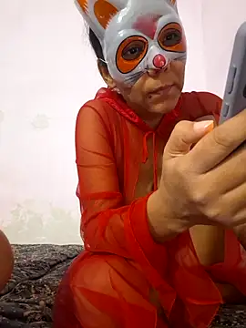 Snapshot of Layd38 chatting on October 18, 2025, 1:45 pm Layd38 online show from October 18, 2025, 1:45 pm