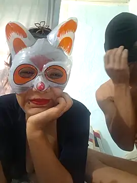 Snapshot of Layd38 chatting on November 7, 2025, 11:32 am Layd38 online show from November 7, 2025, 11:32 am