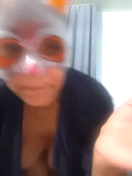 Snapshot of Layd38 chatting on November 8, 2025, 1:00 pm Layd38 online show from November 8, 2025, 1:00 pm