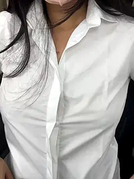 Jying 818 online show from September 21, 2025, 3:35 pm