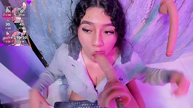 mia cataleiya online show from November 15, 2025, 4:14 pm