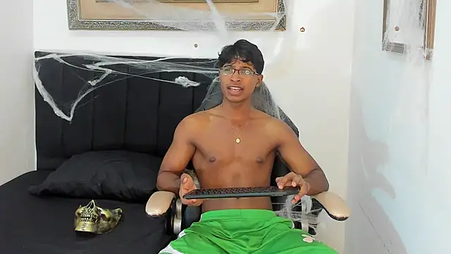 Snapshot of cassian_gold chatting on October 15, 2025, 3:50 am cassian gold online show from October 15, 2025, 3:50 am