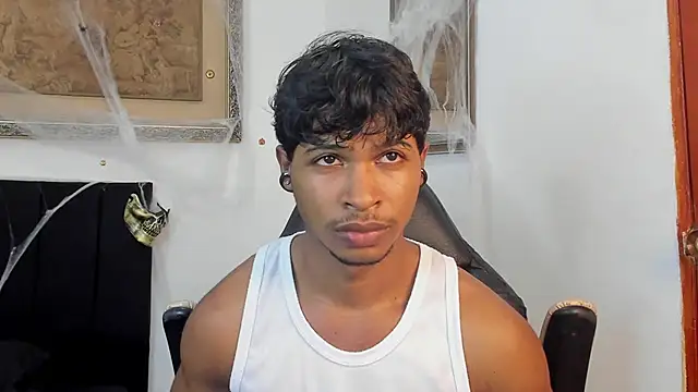 Snapshot of cassian_gold chatting on November 1, 2025, 9:28 pm cassian gold online show from November 1, 2025, 9:28 pm