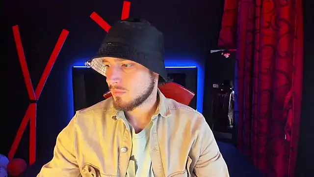 Angels21cm online show from October 21, 2025, 3:29 am