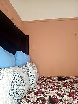 Snapshot of MilfBoobsxx chatting on October 23, 2025, 8:57 am MilfBoobsxx online show from October 23, 2025, 8:57 am