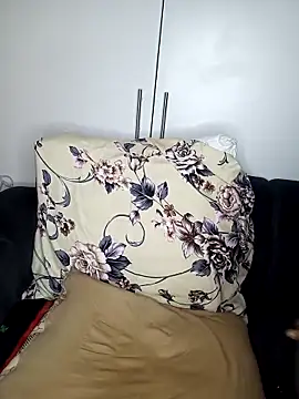 Snapshot of MilfBoobsxx chatting on November 26, 2025, 4:41 pm MilfBoobsxx online show from November 26, 2025, 4:41 pm