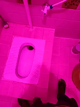 Snapshot of Chanderi19 chatting on October 11, 2025, 12:10 am Chanderi19 online show from October 11, 2025, 12:10 am