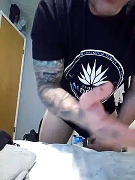 Snapshot of maxelbueno chatting on September 12, 2025, 9:37 pm maxelbueno online show from September 12, 2025, 9:37 pm