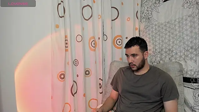 matti de lucaa online show from December 17, 2025, 6:47 pm