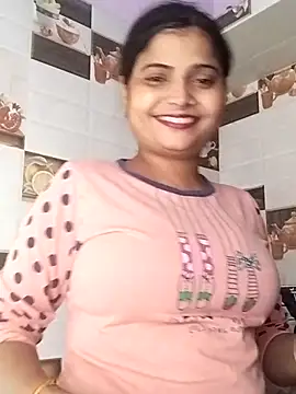 Hot-Pooja25 online show from March 16, 2026, 12:09 pm