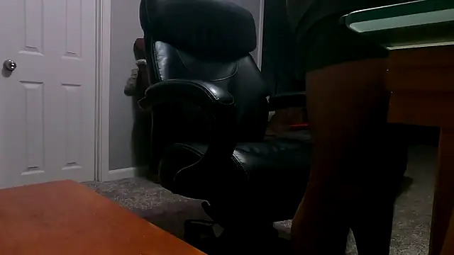 Mickelangello75 online show from October 7, 2025, 4:09 am