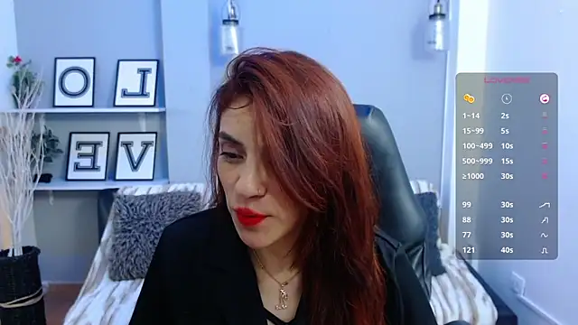 Snapshot of KendallWood_ chatting on January 12, 2026, 8:47 pm KendallWood online show from January 12, 2026, 8:47 pm