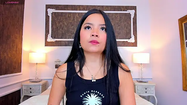 SharonBonet online show from October 26, 2025, 2:12 pm