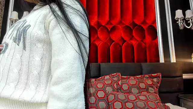 SharonBonet online show from November 14, 2025, 1:54 pm