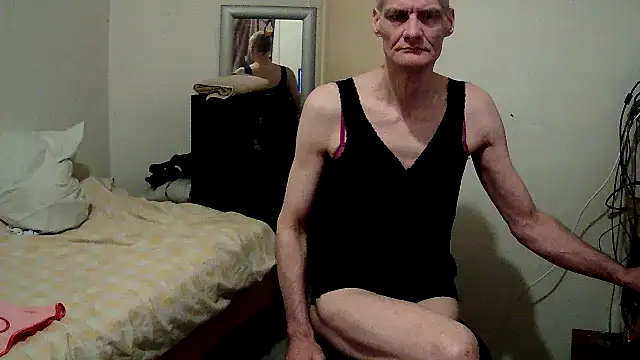 Snapshot of hobybobbi chatting on September 25, 2025, 8:45 pm hobybobbi online show from September 25, 2025, 8:45 pm