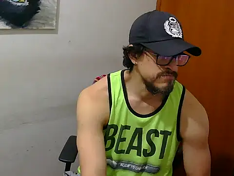 GuivernoStud online show from September 12, 2025, 5:29 am