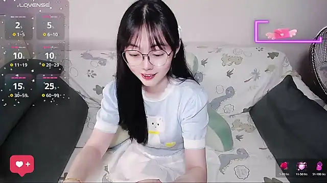 Snapshot of baby-yaya20 chatting on May 6, 2026, 10:20 am baby-yaya20 online show from May 6, 2026, 10:20 am