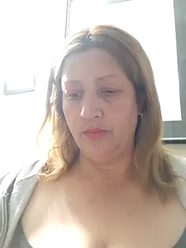 ROOMIINA online show from November 5, 2025, 12:05 pm