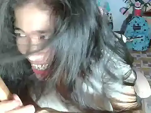 Snapshot of Sweet_Asian25 chatting on September 22, 2025, 11:45 am Sweet Asian25 online show from September 22, 2025, 11:45 am