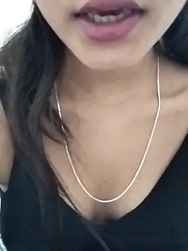 Snapshot of its_queen_divya chatting on September 19, 2025, 7:14 pm its queen divya online show from September 19, 2025, 7:14 pm