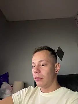 Snapshot of dimitryivanovv chatting on September 14, 2025, 6:34 am dimitryivanovv online show from September 14, 2025, 6:34 am