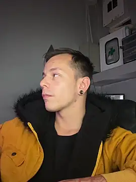 Snapshot of dimitryivanovv chatting on October 9, 2025, 7:17 am dimitryivanovv online show from October 9, 2025, 7:17 am