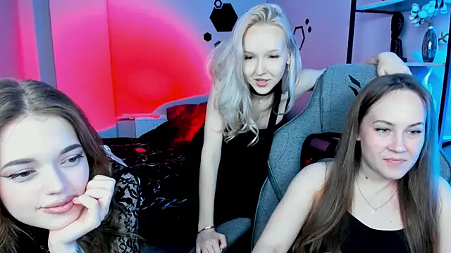 FlexyFox online show from May 22, 2026, 12:55 pm