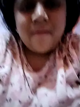 Snapshot of princesshoty100 chatting on November 2, 2025, 7:05 pm princesshoty100 online show from November 2, 2025, 7:05 pm