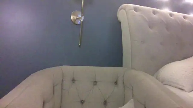 hothousewife33 online show from September 28, 2025, 3:12 am