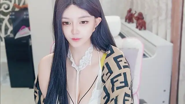 Aurora-77 online show from October 22, 2025, 3:23 pm