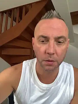 Snapshot of Marronglace1 chatting on November 5, 2025, 8:03 am Marronglace1 online show from November 5, 2025, 8:03 am