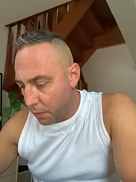 Snapshot of Marronglace1 chatting on November 12, 2025, 3:45 pm Marronglace1 online show from November 12, 2025, 3:45 pm