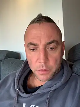 Snapshot of Marronglace1 chatting on November 17, 2025, 7:25 am Marronglace1 online show from November 17, 2025, 7:25 am