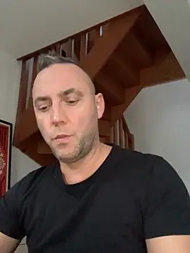 Snapshot of Marronglace1 chatting on December 3, 2025, 3:21 pm Marronglace1 online show from December 3, 2025, 3:21 pm