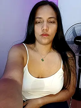 girlpee online show from November 18, 2025, 12:53 pm