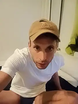 Malcom2f online show from August 1, 2026, 9:57 pm