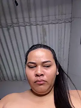 Yasmine  Hayat online show from February 13, 2026, 12:34 pm