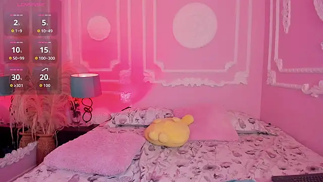 Snapshot of EmilyBorch chatting on November 7, 2025, 12:38 pm EmilyBorch online show from November 7, 2025, 12:38 pm