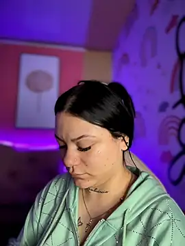 Megaan  More online show from November 30, 2025, 1:31 am