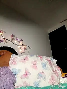 sweetdubros2 online show from November 5, 2025, 5:40 am