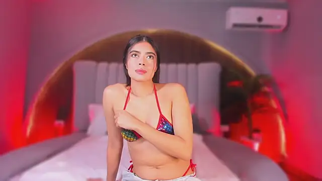 Snapshot of Isabellax21 chatting on February 13, 2026, 4:19 am Isabellax21 online show from February 13, 2026, 4:19 am