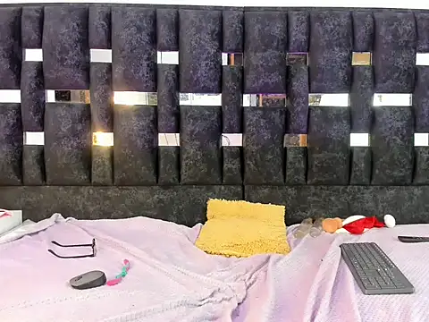 Snapshot of Kimberly_TaylorX chatting on December 16, 2025, 9:03 am Kimberly TaylorX online show from December 16, 2025, 9:03 am