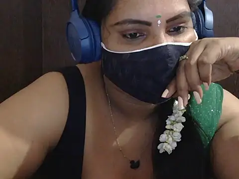 Snapshot of Nisha-telugu chatting on November 1, 2025, 5:48 pm Nisha-telugu online show from November 1, 2025, 5:48 pm